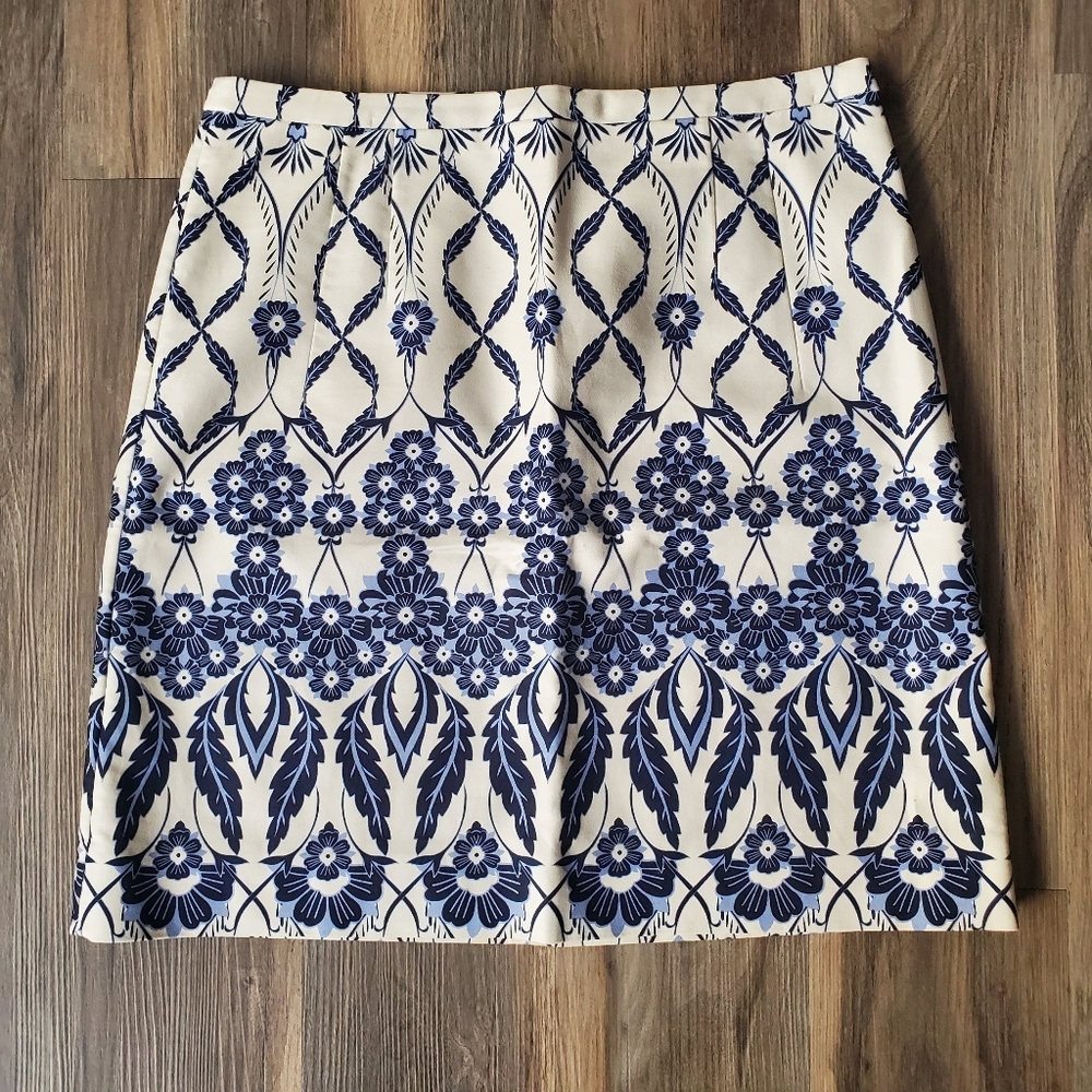 NWOT! Jcrew Blue White Floral Pencil Skirt